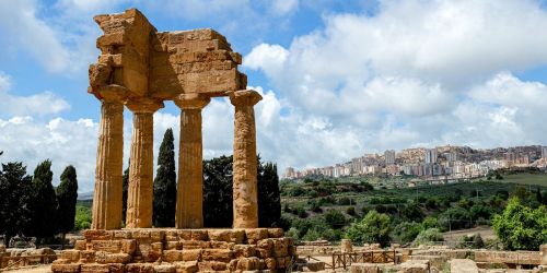 Agrigento: tra antichi templi greci e spiagge cristalline