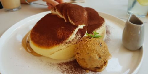 Alla scoperta del Tiramisù: Storia e Dolcezza Italiana