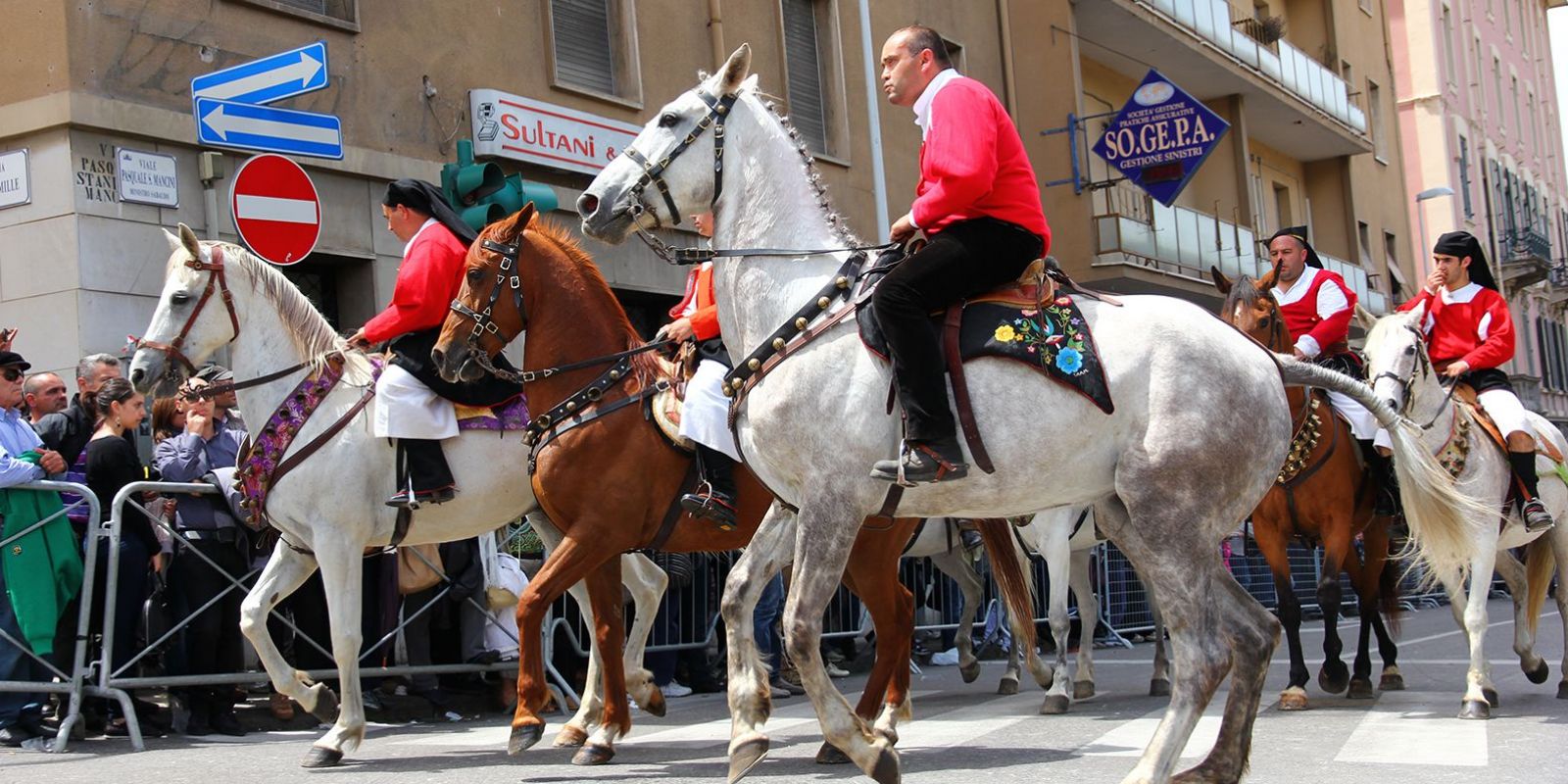 La cavalcata sarda, nel cuore di Sassari per rivivere antiche tradizioni